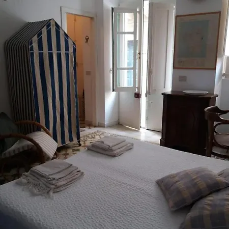 Casa Tabarkina 4 Carloforte (Isola di San Pietro)
